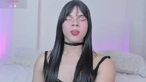 INDEPENDENT MODEL online show from June 18, 1:55 am