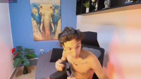 langelo_el online show from June 1, 12:06 pm