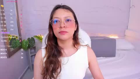 Lanna online show from June 13, 12:04 pm