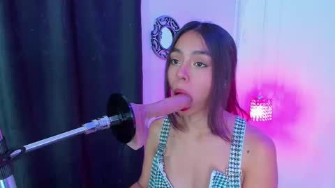 lanna_brunette online show from September 19, 1:04 pm