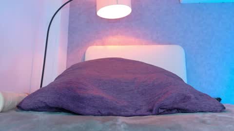 lanna_w online show from June 11, 12:32 am