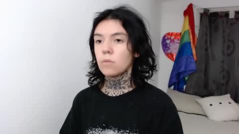 Snapshot of lannie_gonzales chatting on January 5, 1:03 am LANNIE online show from January 5, 1:03 am