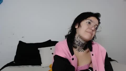 Snapshot of lannie_gonzales chatting on January 16, 8:25 pm LANNIE online show from January 16, 8:25 pm