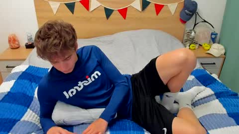 Fandi online show from April 21, 3:41 pm