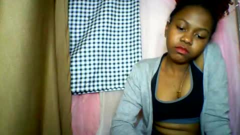 lara_belle online show from June 11, 12:32 am