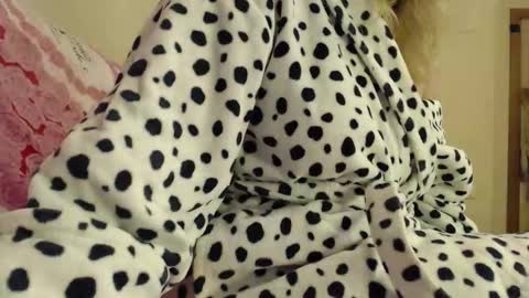 laralhotr online show from December 1, 8:07 pm