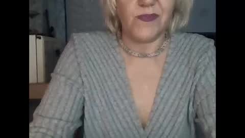 larisaq4ugo24 online show from January 14, 12:57 pm