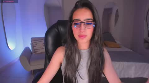 Larisa Smirnov online show from October 10, 3:56 am