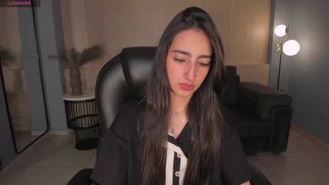 Larisa Smirnov online show from September 15, 1:07 am