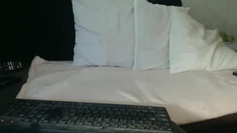 Lariss online show from March 19, 8:03 pm