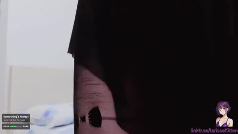 Larissa  online show from September 18, 11:58 am