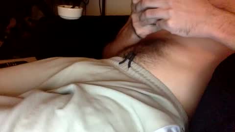 larrylegend24 online show from October 25, 8:02 am