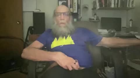 chris online show from February 1, 3:14 am