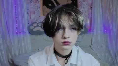 Em0 Slut online show from July 26, 11:46 pm