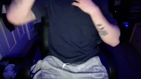 Snapshot of latepleasures chatting on February 27, 8:56 am latepleasures online show from February 27, 8:56 am