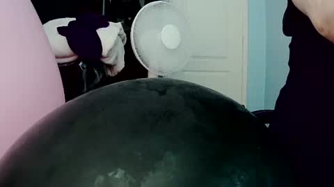 latexchris77 online show from August 1, 6:59 am