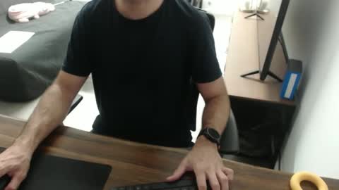 latexdave84 online show from December 16, 11:16 am