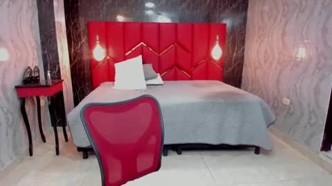 EMMA   online show from March 10, 5:50 pm