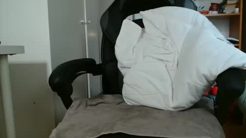 Snapshot of latinbigdg chatting on October 29, 8:38 am Masterlatin online show from October 29, 8:38 am