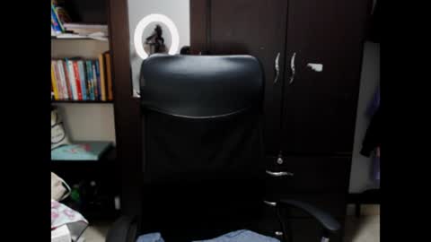 latincouplee69 online show from June 28, 9:44 pm