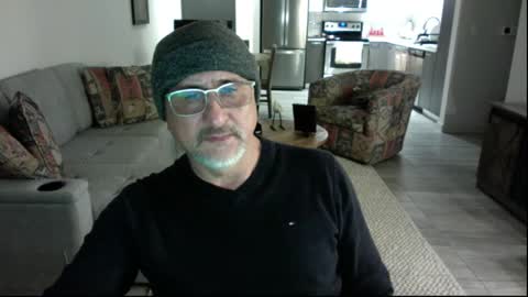 QS - INDEPENDENT MODEL online show from March 6, 2:41 am