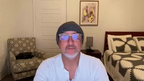 QS - INDEPENDENT MODEL online show from October 14, 4:26 am