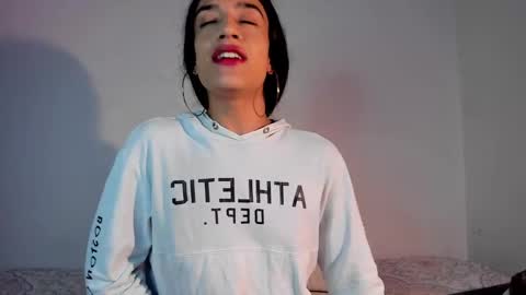 Snapshot of latinsecretfantasy chatting on February 23, 10:42 pm latinsecretfantasy online show from February 23, 10:42 pm