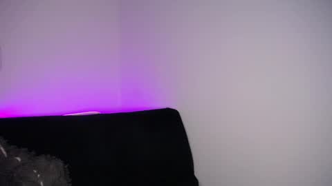 lau_24 online show from December 21, 1:23 am