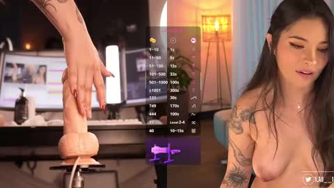 Snapshot of lau__1 chatting on February 24, 12:30 am IG 1lau  1 X 1lau  1 online show from February 24, 12:30 am