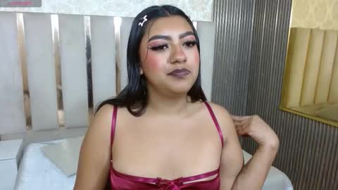 laulin_tay online show from February 15, 6:04 am