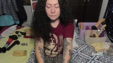  Wen  online show from February 24, 8:56 pm