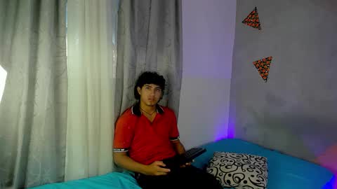 laura_and_kevin online show from November 22, 3:43 pm