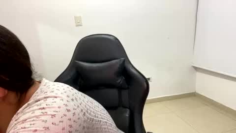 laura online show from September 26, 1:24 am