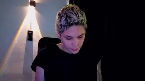 Laura Rose online show from July 22, 5:37 pm