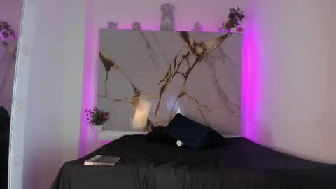 laura_serena online show from July 28, 6:20 pm