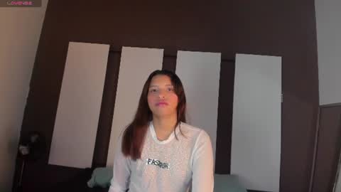 laura_serena online show from July 30, 11:33 am
