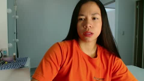 lauracb          online show from March 26, 3:17 pm