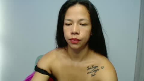 lauracb          online show from December 20, 1:29 pm