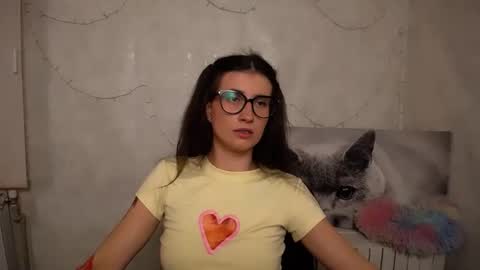 Laura online show from May 29, 8:12 am