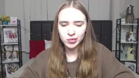 LauraHlot online show from November 22, 7:23 pm