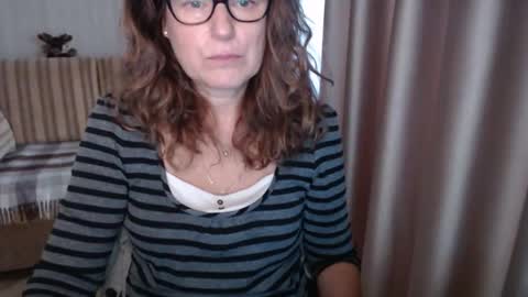 Lauraoven1 online show from October 26, 9:10 am