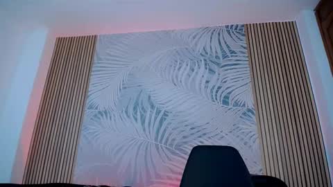 Snapshot of laurarossi_nova chatting on February 27, 4:21 pm Laura online show from February 27, 4:21 pm