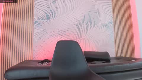 Snapshot of laurarossi_nova chatting on February 13, 3:03 pm Laura online show from February 13, 3:03 pm