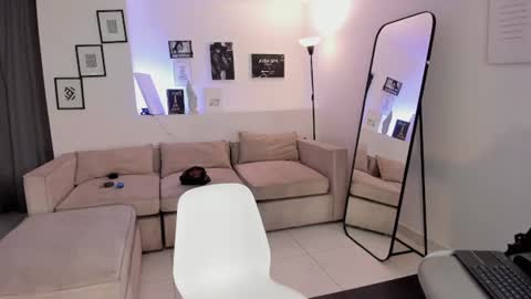 laureen_se online show from July 10, 7:46 am