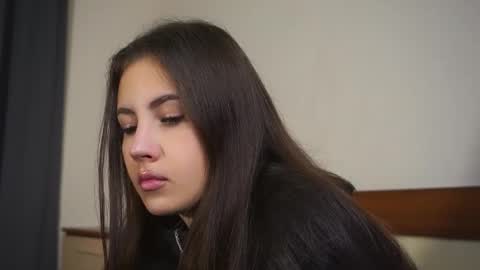 Monica online show from November 28, 9:05 am