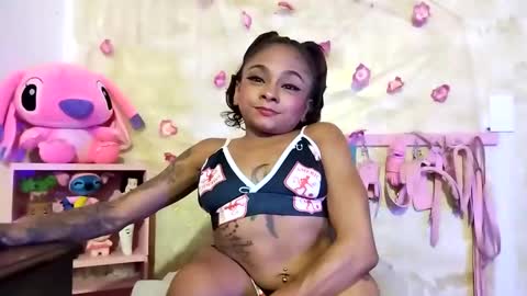 Lauren online show from January 23, 2:44 am