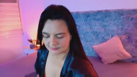 lauren_rouses online show from April 17, 3:09 am