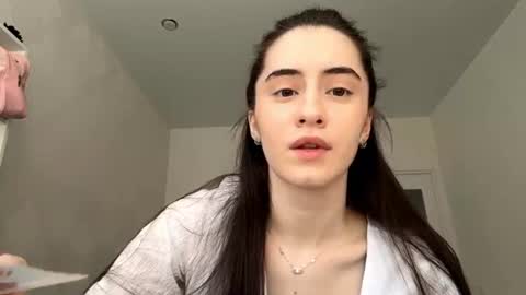 laurenadupuy online show from June 13, 1:54 pm