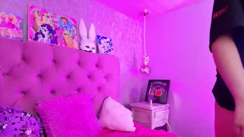 Laurene online show from February 1, 4:09 am