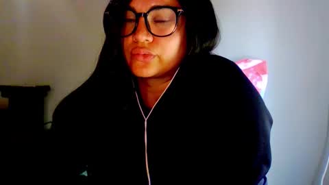 onlyfan laureng7 - 7 laureng2 online show from October 16, 5:45 pm